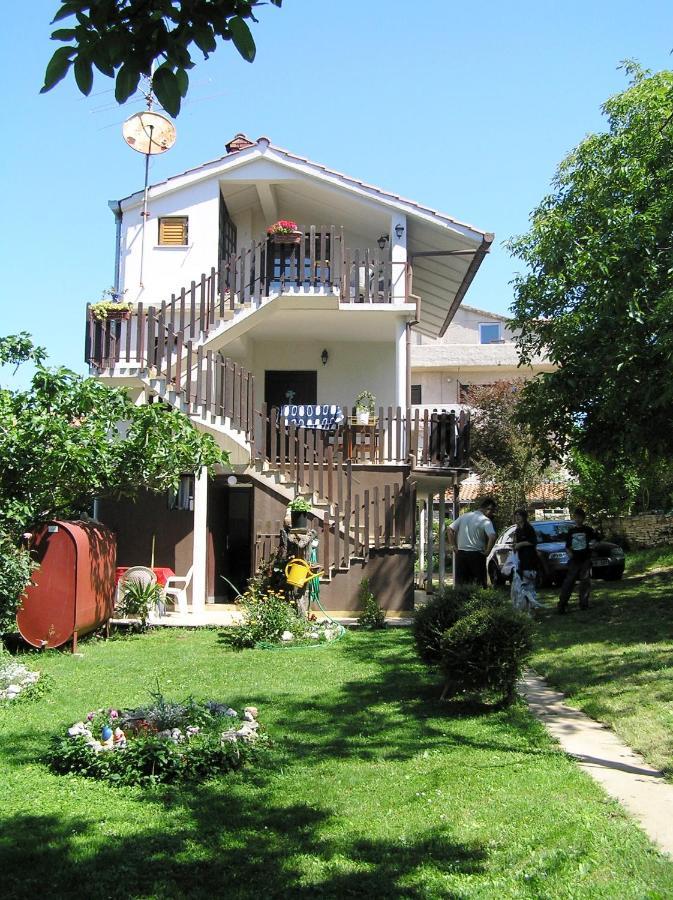 Istriensonne - Apartments Lucano Medulin Bagian luar foto